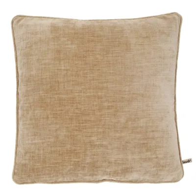 Claudi Lovella Sand + Piping